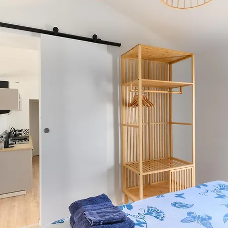 - Les Figuiers Barbâtre