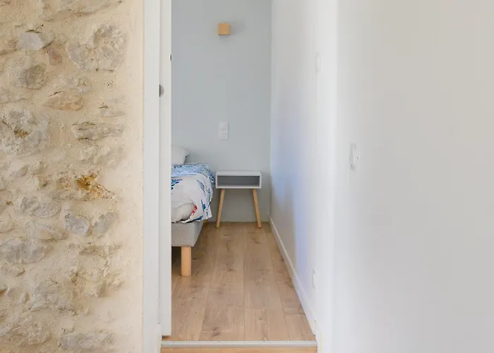 - Les Figuiers Barbâtre